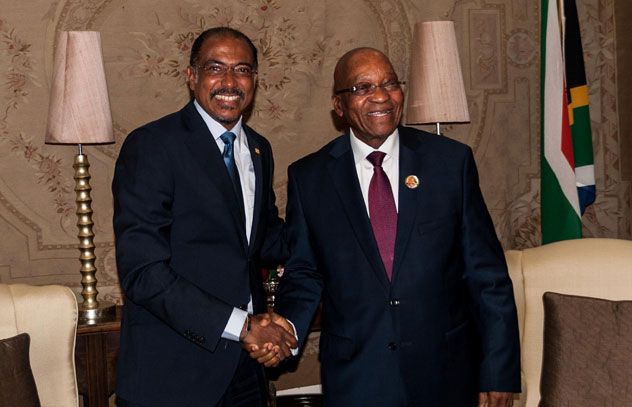 UNAIDS Executive Director Michel Sidibé (left) met with the President of South Africa, Jacob Zuma, on 4 September at the President’s official residence in Pretoria, South Africa. 