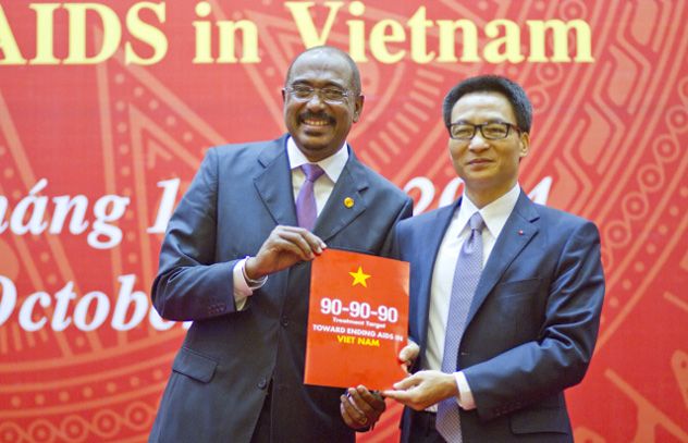 The Government of Viet Nam announced on 25 October its commitment to new targets intended to rapidly expand HIV treatment, thus becoming the first country in Asia to adopt the 90–90–90 targets.