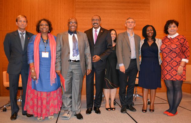 Round-table on tuberculosis, Barcelona, Spain, 30 October 2014. Credit: Stop TB Partnership