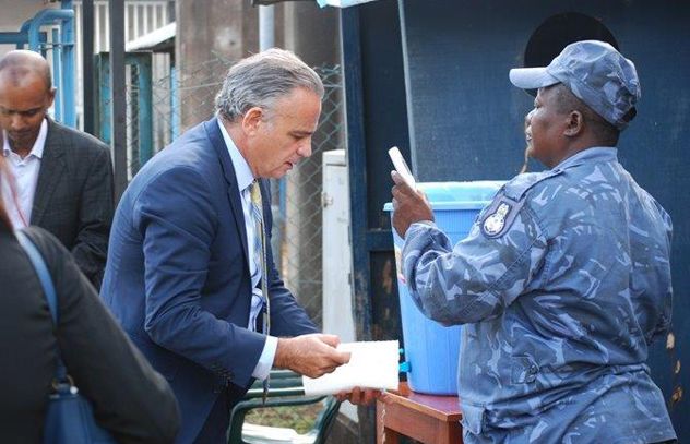 Luiz Loures arriving at Sierra Leone National Ebola Response Center