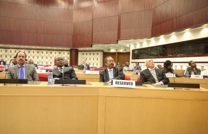 From left: Mauritanian Ambassador Hamadi Meimou, African Union Commission Deputy Chairperson Erastus Mwencha, UN Economic Commission for Africa Deputy Executive Secretary Abdalla Hamdok, and Eminent Person of the Panel of the African Peer Review Mechanism