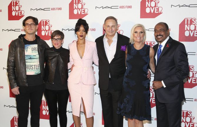 Global musical artist Rihanna joined UNAIDS Executive Director Michel Sidibé and leaders of the M*A*C AIDS Fund at the star-studded Hollywood opening of a new documentary film focused on how the AIDS epidemic is affecting young people across the world. 