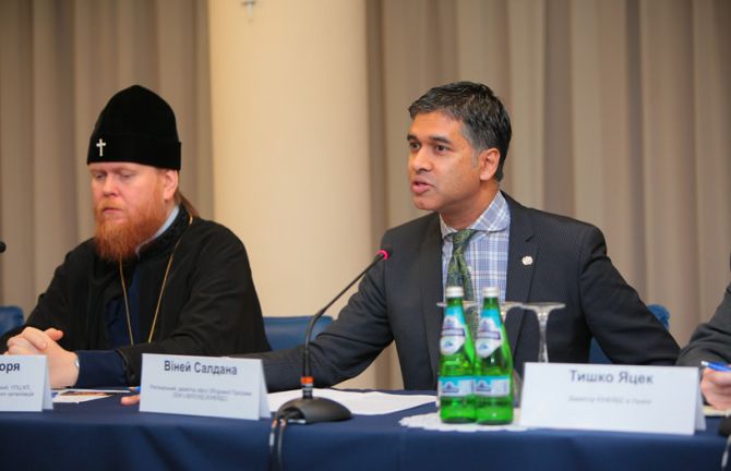 February 11, Kyiv, Ukraine - Representatives of All-Ukrainian Council of Churches and Religious Organizations (AUCCRO), a unique forum of 19 confessions united around the HIV epidemic in the face of crisis, gathered in Kyiv to discuss the HIV situation, s