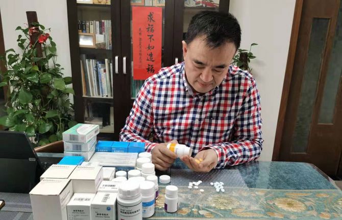 Mr Dawson is an English teacher at a school in a small town in northern China. In January, he went on a vacation to his home country in south-east Asia, but his journey back to China turned out not to be as easy as his journey out. The coronavirus outbrea