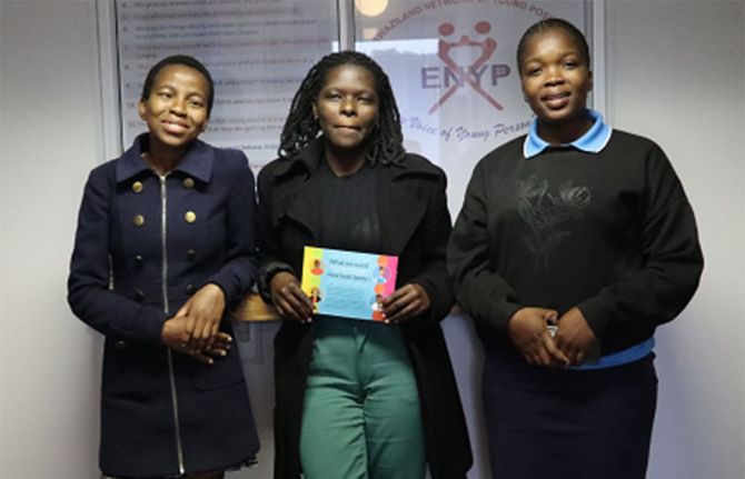 Simphiwe Matshebula, Ntsiki Shabangu and Nondumiso Thuso work as HIV peer educators with the Eswatini Network of Young Positives to educate young women and girls about HIV. ©UNAIDS 2023.