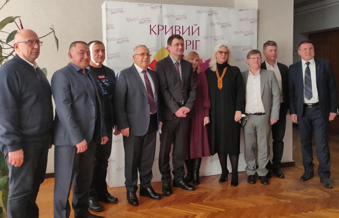 On 25 November 2021, the city of Kryvyi Rih, the fourth largest city in Ukraine, signed the Paris Declaration to end the AIDS epidemic in cities.