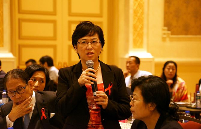 Zhou Kai has worked in the UNAIDS China office for almost 13 years and has been involved in the AIDS response for more than 16 years. Before this, she was a university lecturer and researcher in paediatric and adolescent health for ten years. 