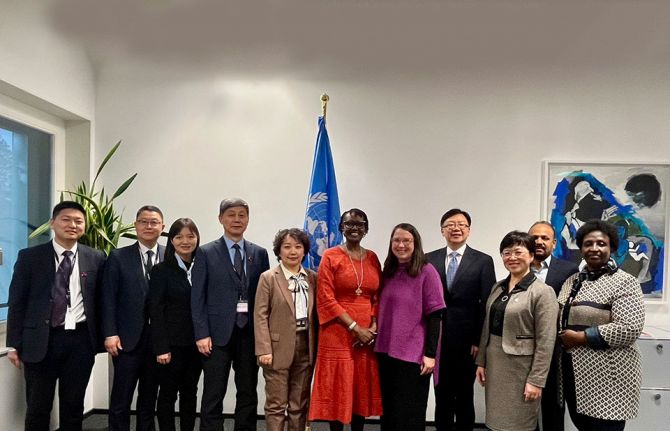 A consultation meeting was convened on the sidelines of UNAIDS 53rd Programme Coordination Board meeting to vision a new direction of UNAIDS-China collaboration in HIV response to achieve the shared goal of ending AIDS by 2030.