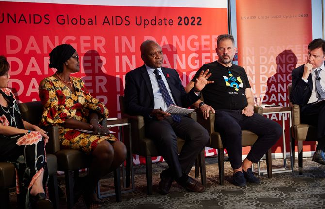 Global AIDS leaders raise alarm and urge governments to use science and data to end AIDS