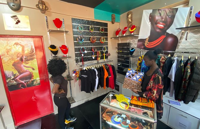 Simma has set up the Rainbow Drift Craft Shop that supports impacted LGBTI+ women and adolescent girls and young women from refugee camps and host communities refugee community in Uganda. The shop markets creative and cultural goods including fine beaded 