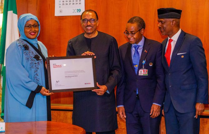 Mr Sidibé also paid a courtesy call on the wife of the country’s president, Aisha Buhari, to formalize and extend her appointment as the UNAIDS Special Ambassador for the Elimination of Mother-to-Child Transmission of HIV and the Promotion of Treatment fo